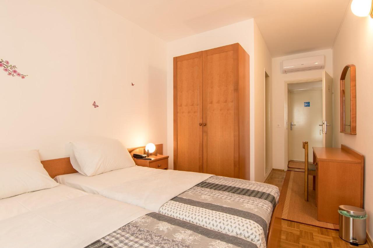 Hotel Barba Starigrad Paklenica Exteriér fotografie